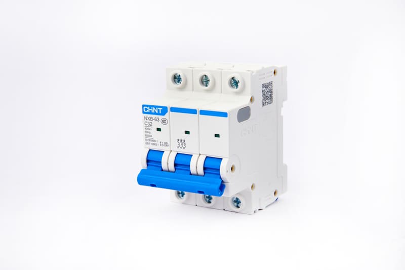 Aptomat-180121-3
